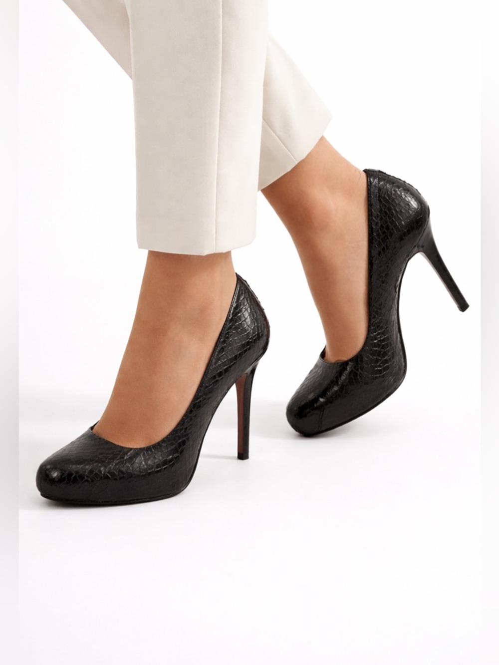 Coach Kristina Black Snakeskin Stiletto Pumps Heels for Sophisticated Style